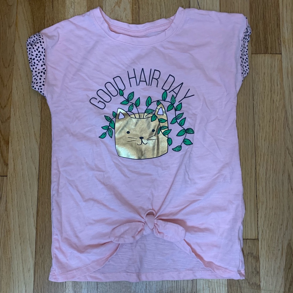Cat good hair day tee. Girls size Medium